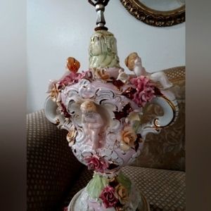 Vintage Capodimonte Porcelain Lamp